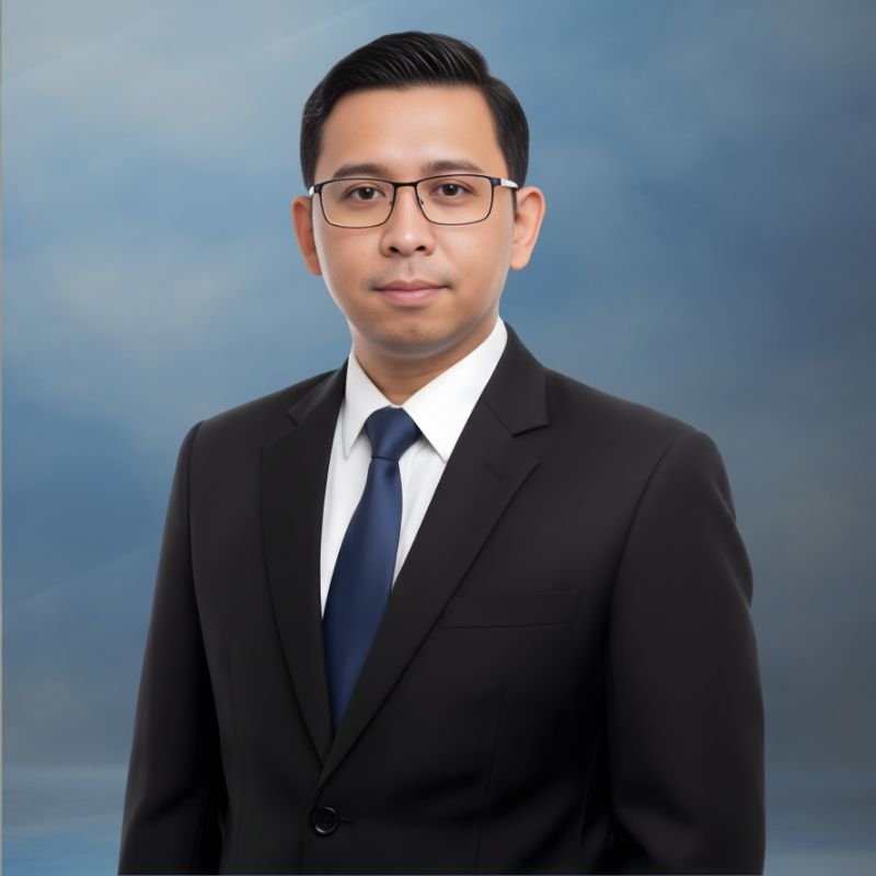 Foto Profesional - M Fauzi - Senior Associate